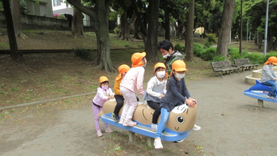 年長　園外保育（千葉公園）③