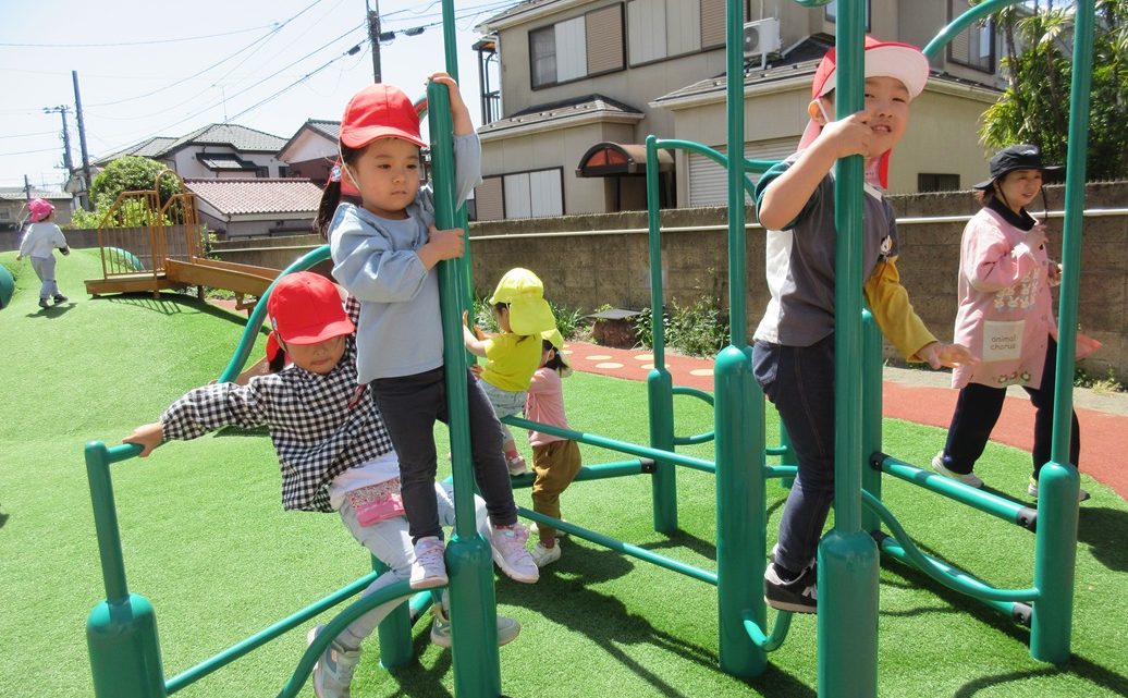 年中　戸外遊び＆給食➂