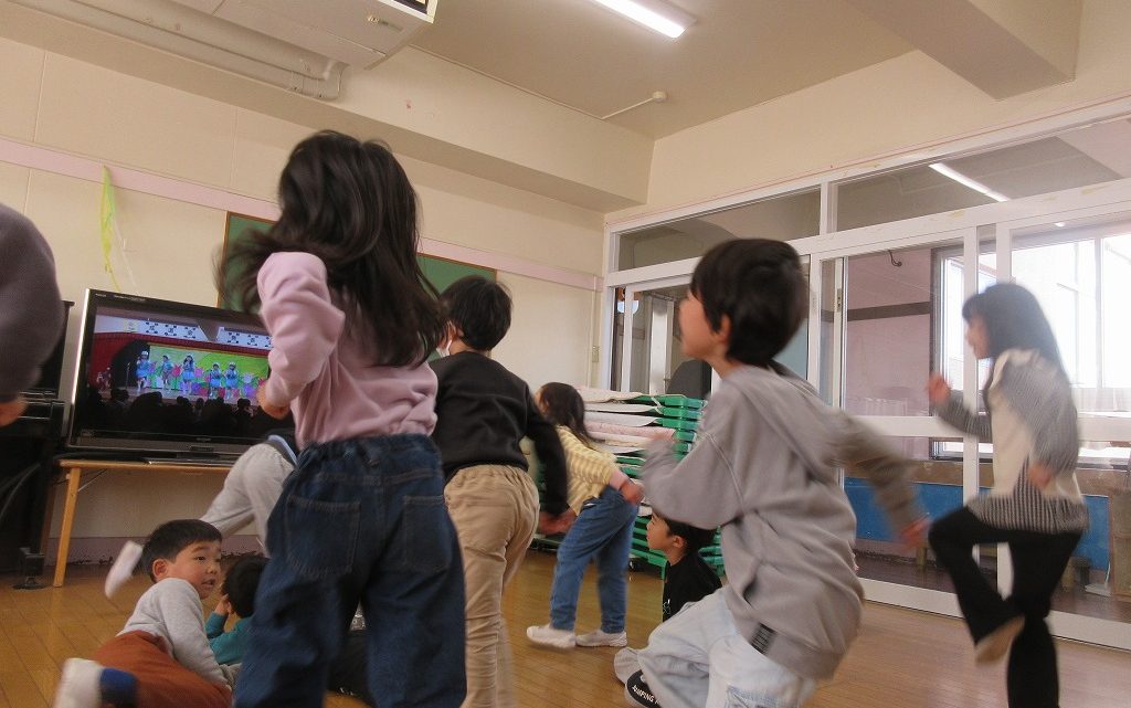 つき組　発表会⑥