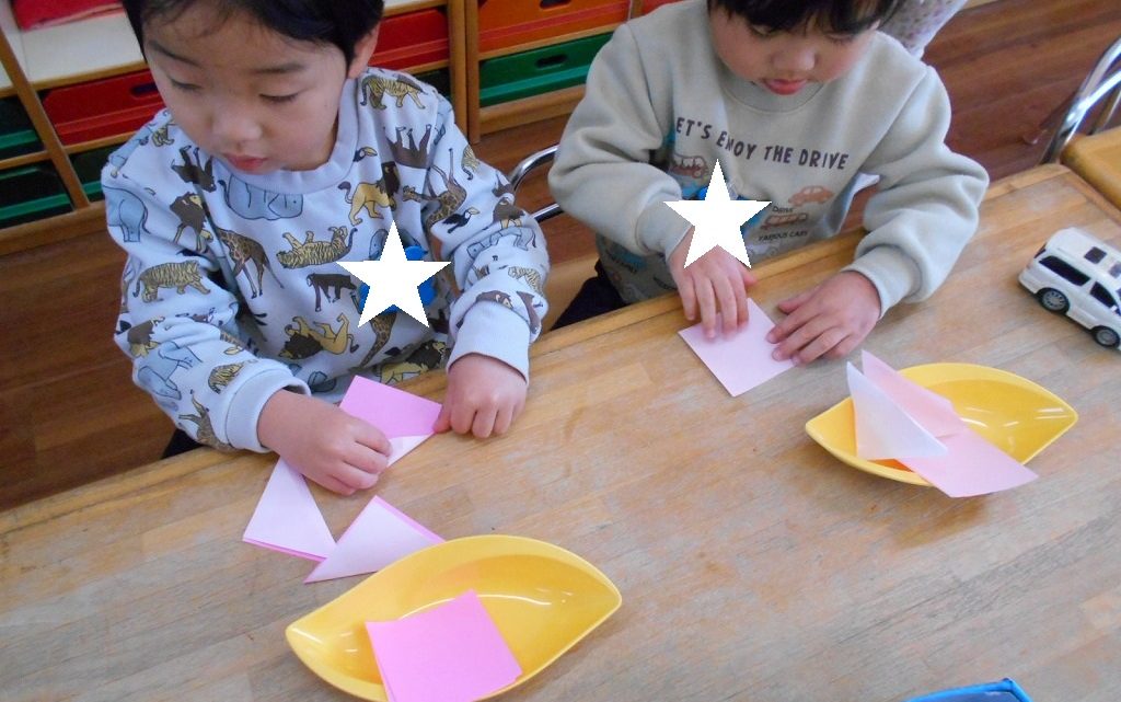 年少　製作＆遊びのようす②